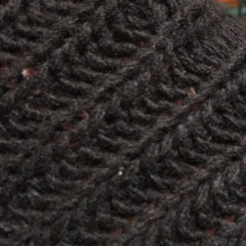 Sweater - Picture 4 of 6
